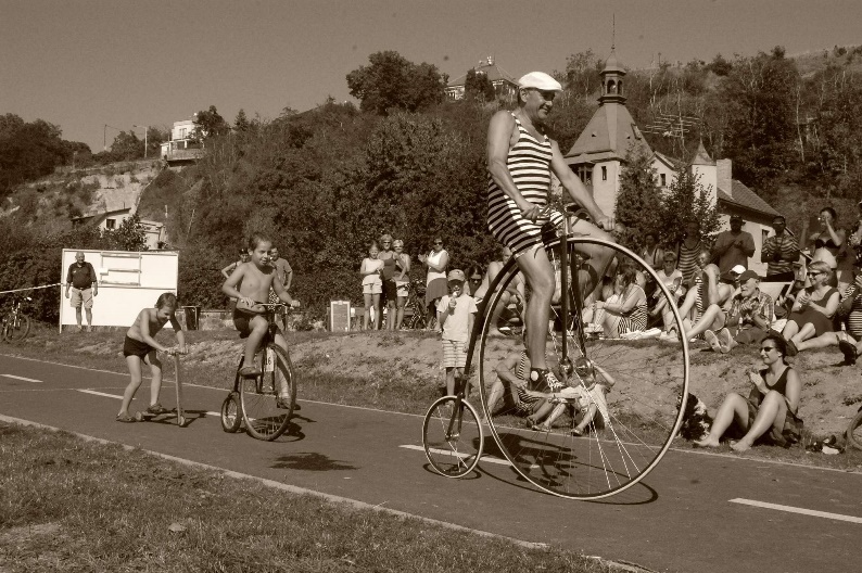 Foto: www.os-zbraslav.cz - Rozmarná plovárna